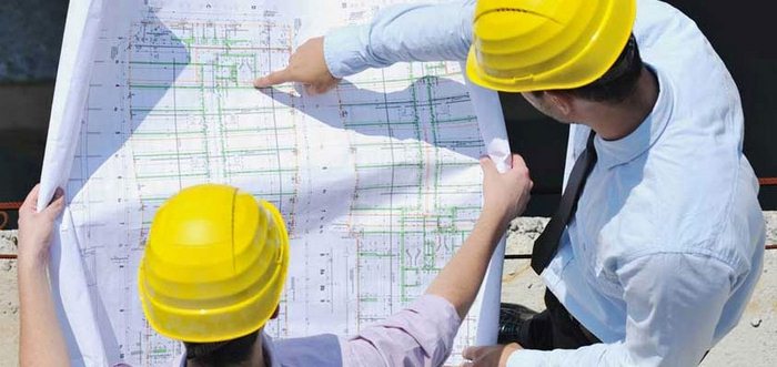 Việc thuê giám sát xây dựng giúp giảm thiểu rủi ro trong quá trình thi công